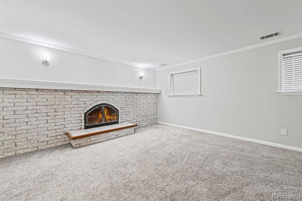 5216 Peekskill Drive, Sterling Heights, MI 48310 — Photo 13