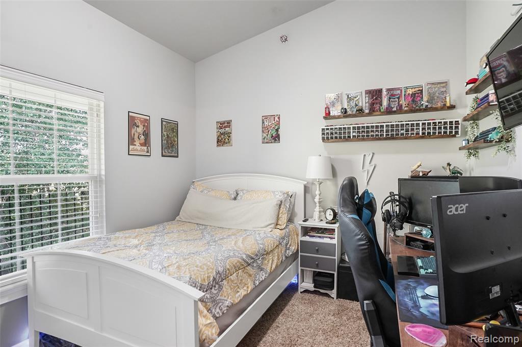 939 Eagle Drive, Fenton, MI 48430 — Photo 18