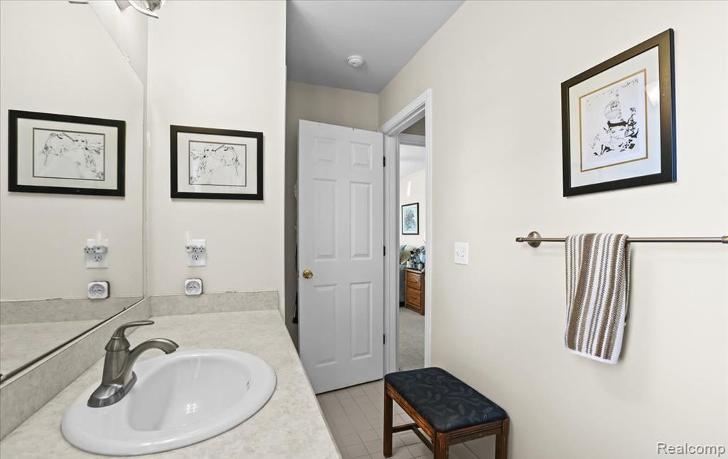 43576 Yorkville Drive, Canton, MI 48188 — Photo 8