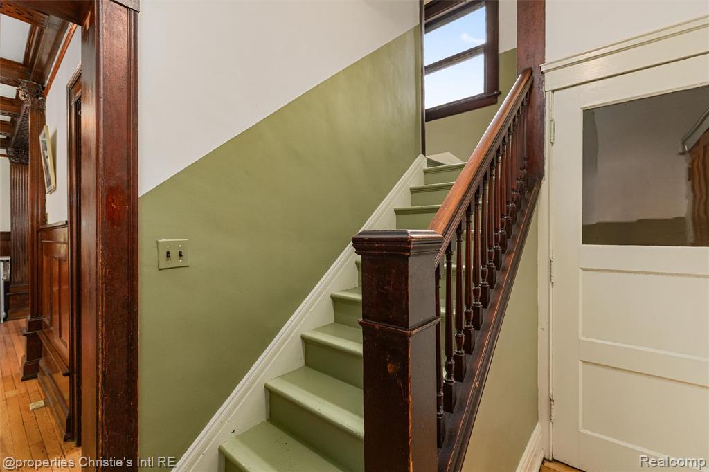 36 Longfellow Street, Detroit, MI 48202 — Photo 34