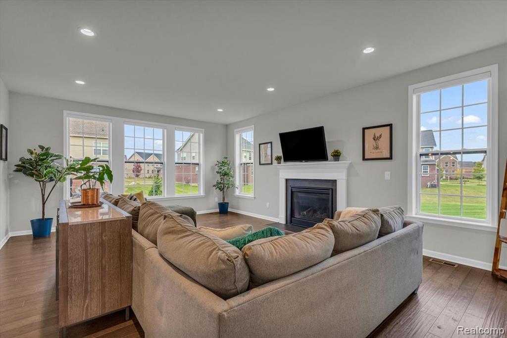 50763 Amberwood Court, Canton, MI 48188 — Photo 5