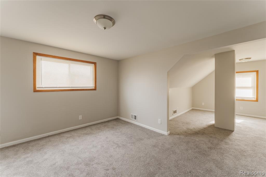 15765 Nicolai Avenue, Eastpointe, MI 48021 — Photo 11