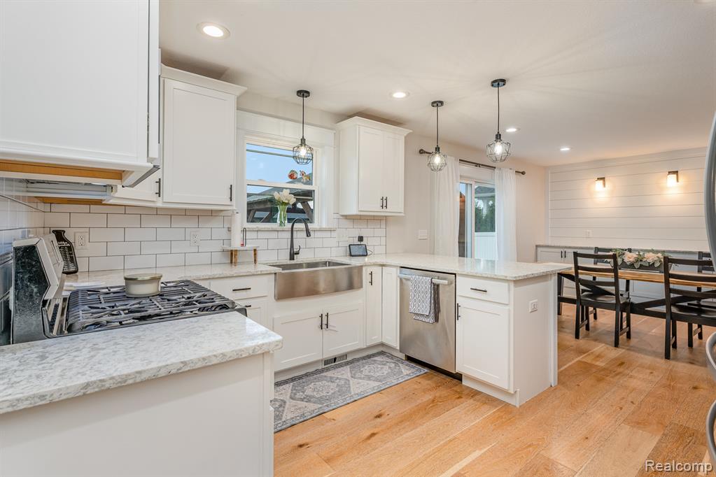 10224 Sarle Road, Freeland, MI 48623 — Photo 11