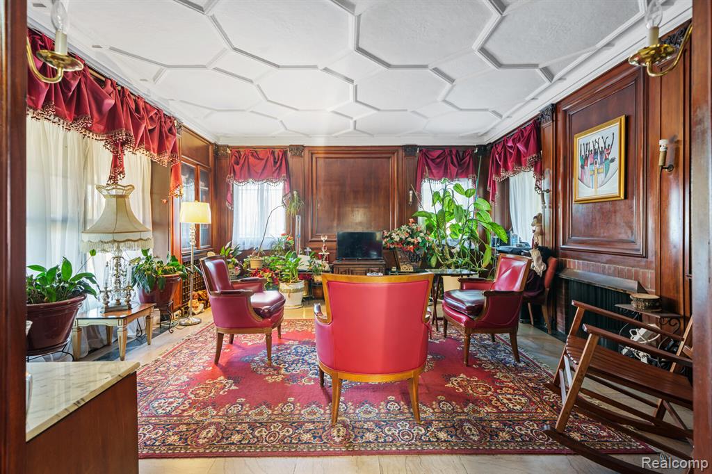 1135 Chicago Boulevard, Detroit, MI 48202 — Photo 9