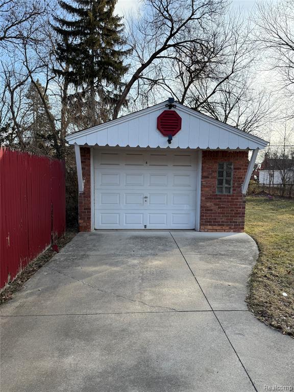 9534 Heyden, Detroit, MI 48228 — Photo 2