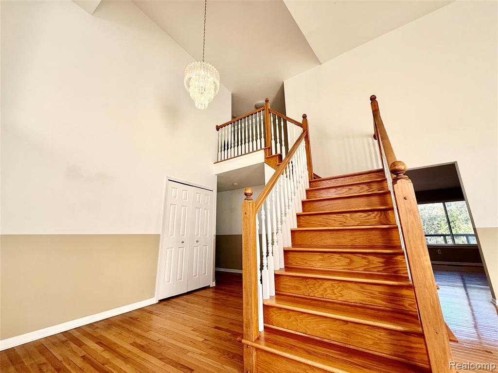 44000 Settlers Creek Court, Novi, MI — Photo 5
