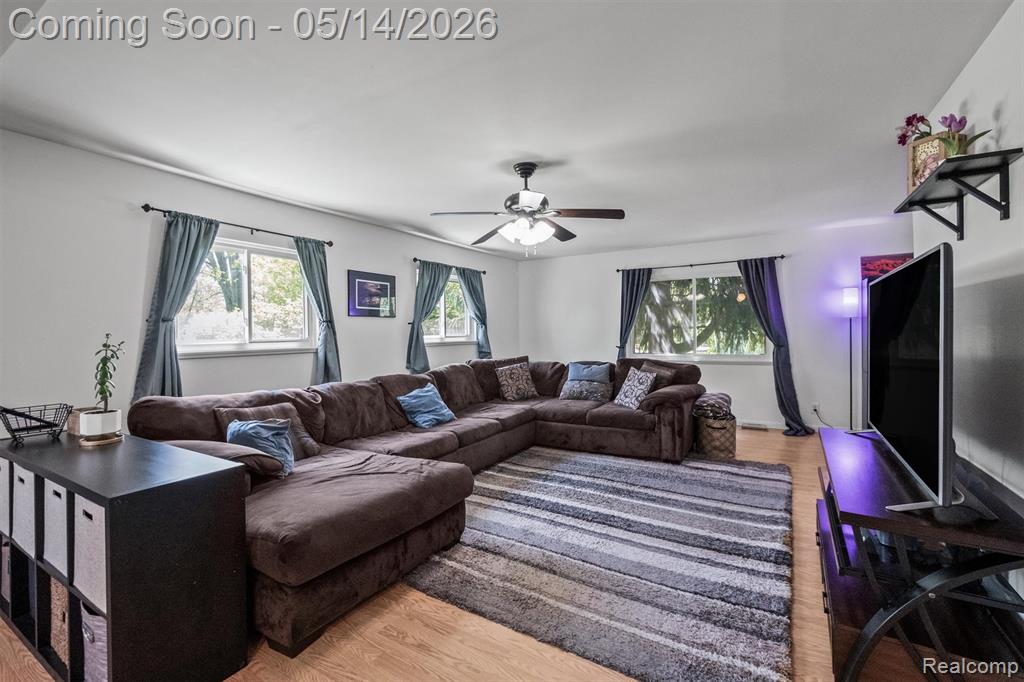 3469 Taylor Court, Auburn Hills, MI 48326 — Photo 4