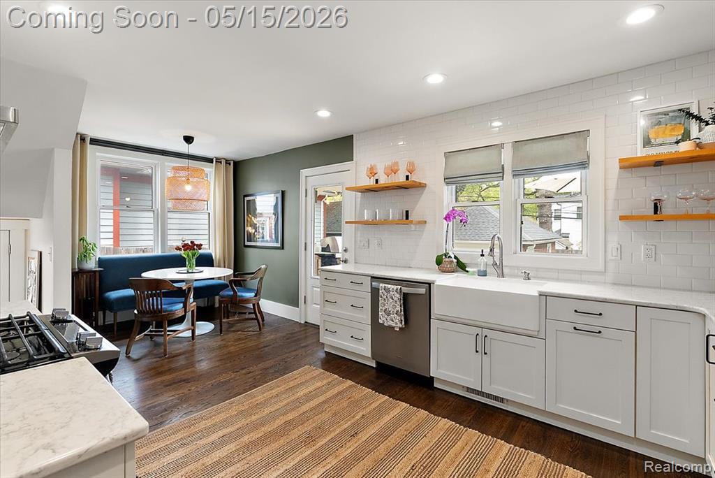 516 Woodcrest Drive, Royal Oak, MI 48067 — Photo 10