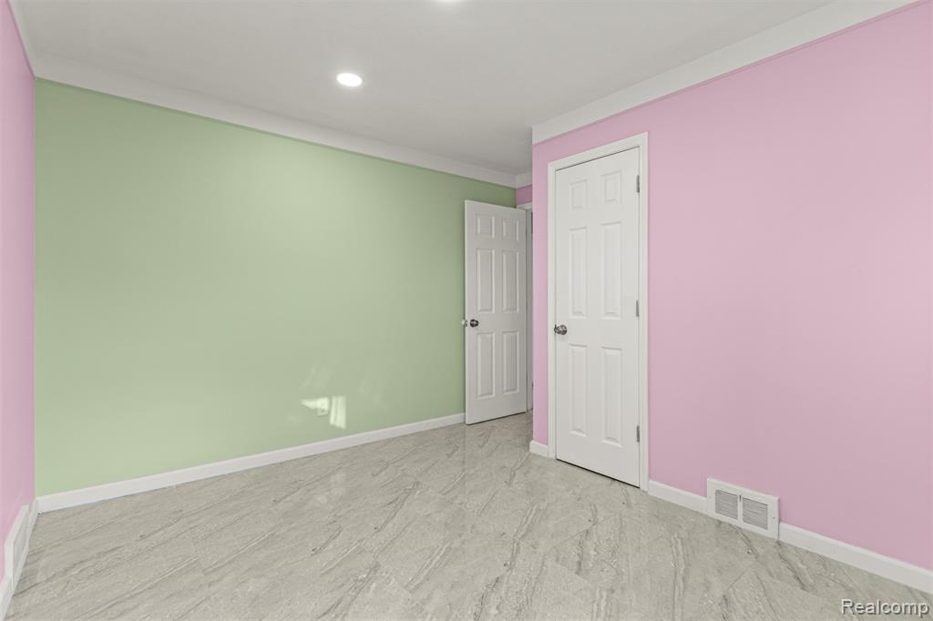 9319 Merriman Road, Livonia, MI 48150 — Photo 22