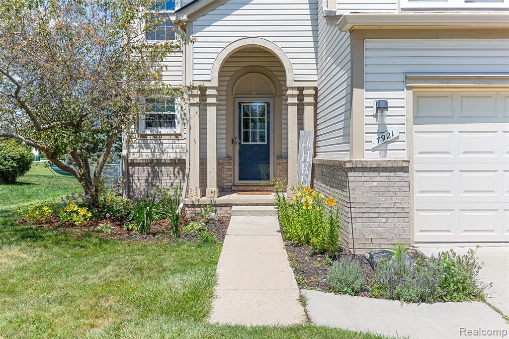 7921 Mallard Way, Ypsilanti, MI 48197 — Photo 4