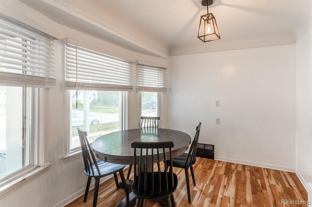 4346 BIDDLE Street, Wayne, MI 48184 — Photo 5