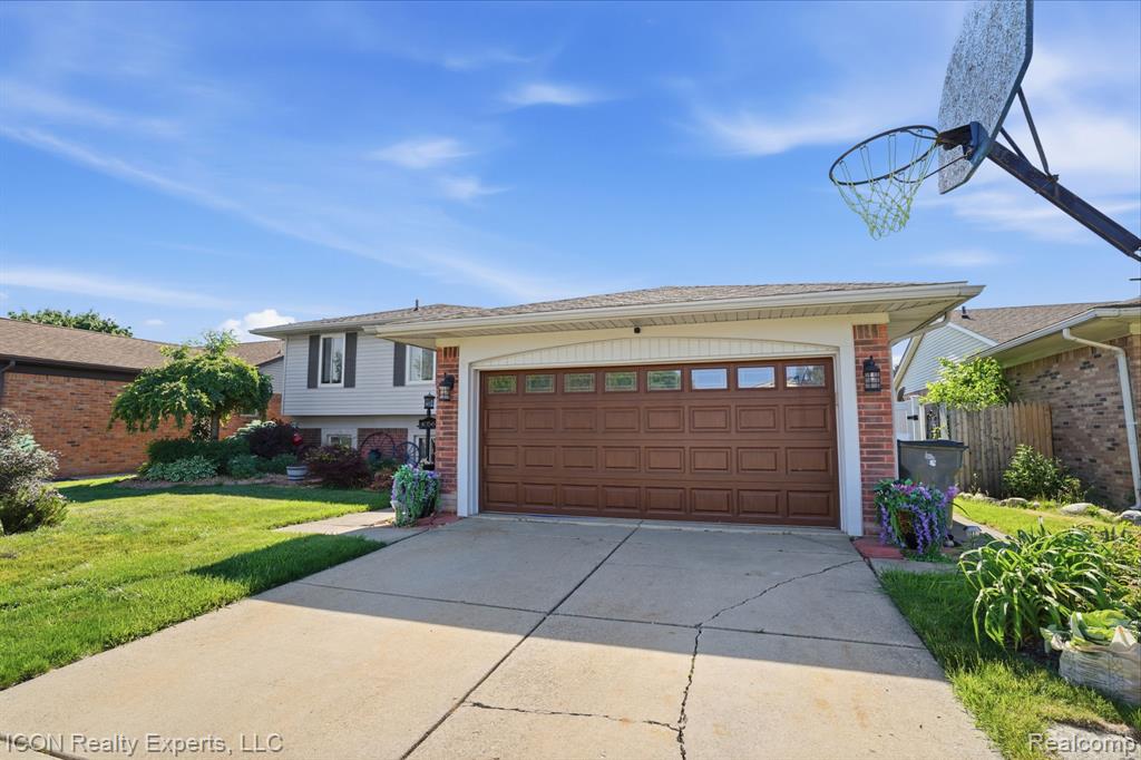 40567 Santoni Drive, Clinton Twp, MI 48038 — Photo 7