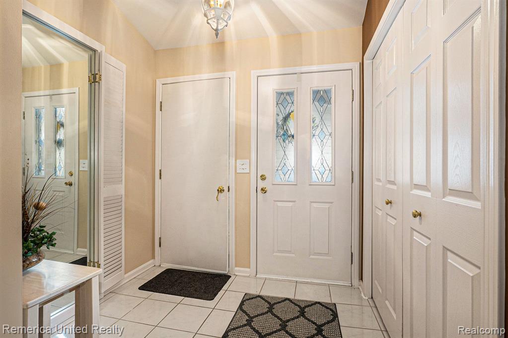2763 BRECKENRIDGE Drive, Brighton, MI 48114 — Photo 8