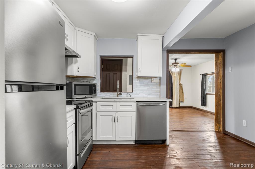 977 Boston Avenue, Waterford, MI 48328 — Photo 4