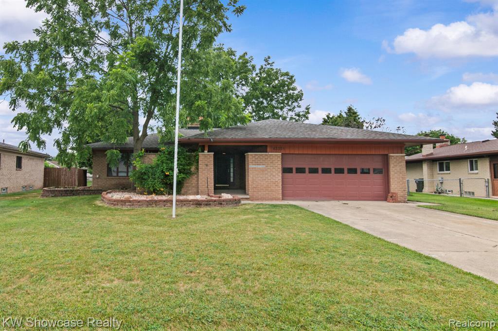 43351 ASPEN Drive, Sterling Heights, MI 48313 — Photo 2