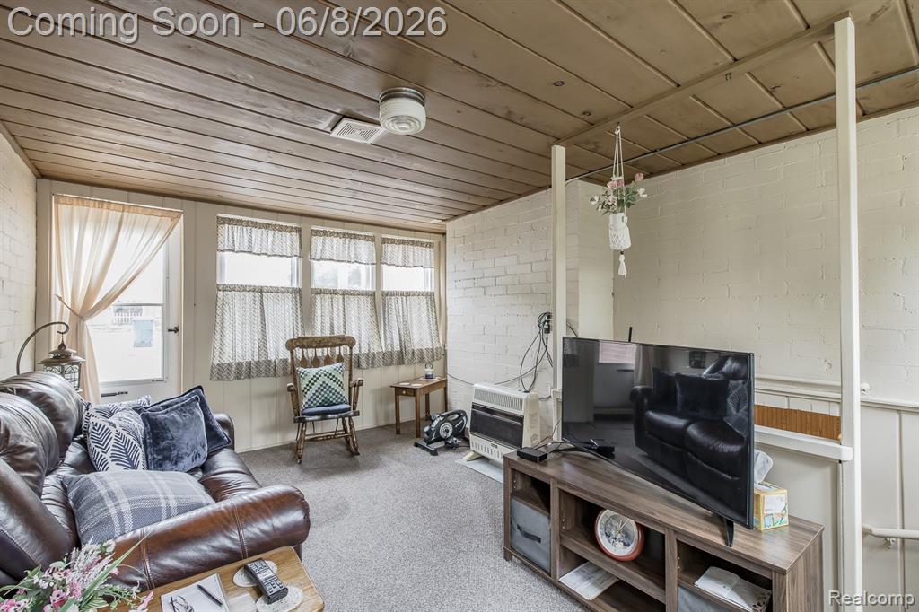 202 Park Avenue, Holly, MI 48442 — Photo 20