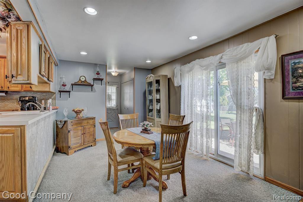 4615 FRAZHO Road, Warren, MI 48091 — Photo 11