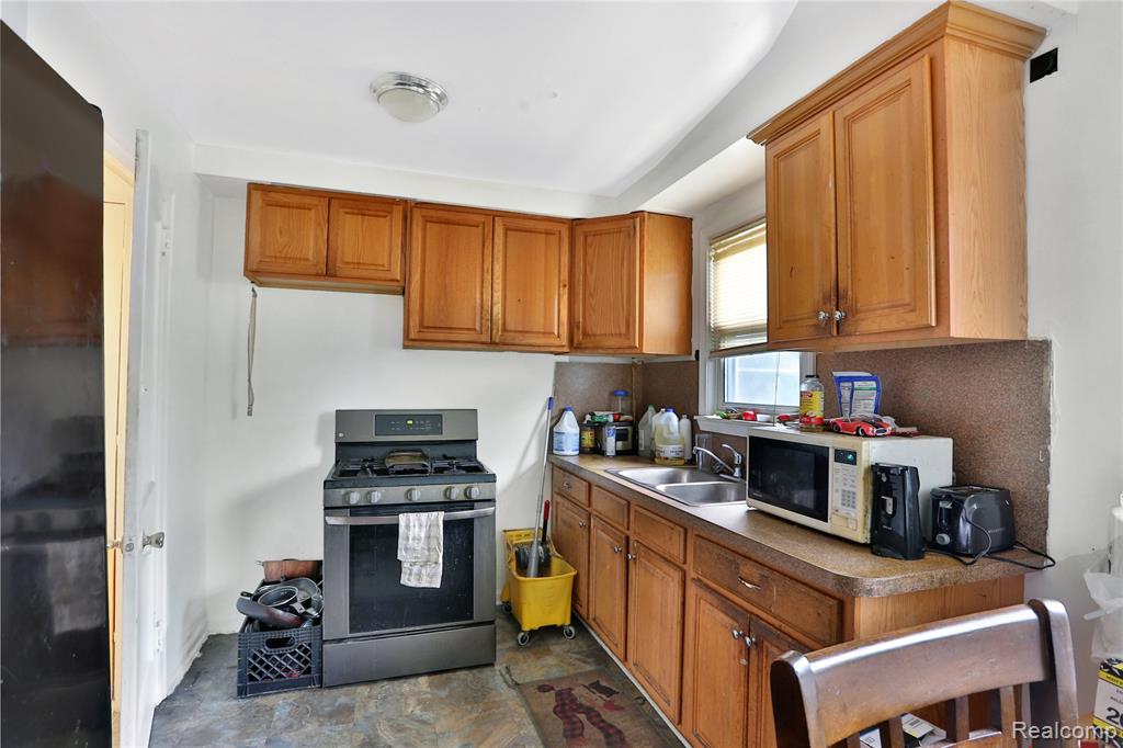 2500 S Beatrice Street, Detroit, MI 48217 — Photo 5