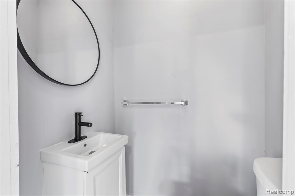 11822 Promenade Street, Detroit, MI 48213 — Photo 5