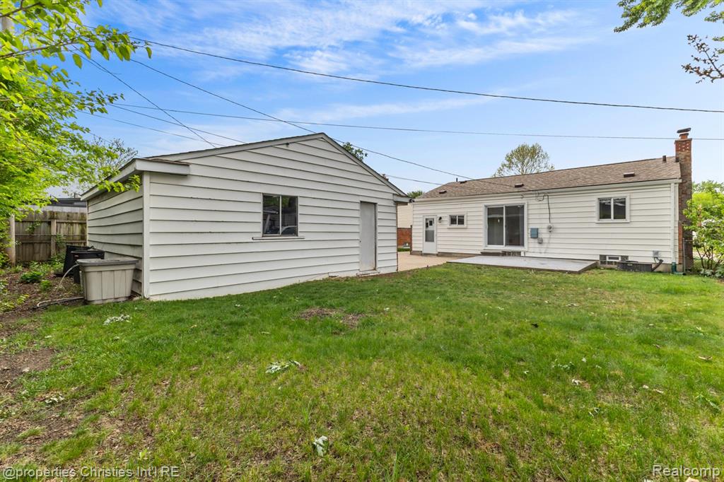 309 Sonia Avenue, Madison Heights, MI 48071 — Photo 28