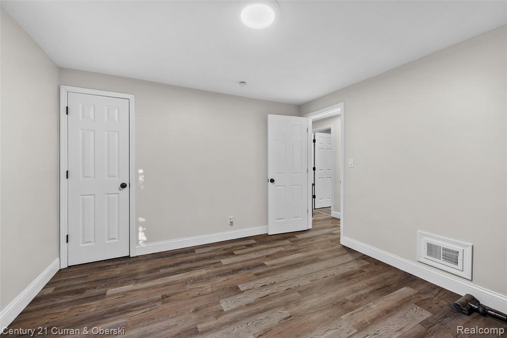 5851 Gilman Street, Garden City, MI — Photo 20