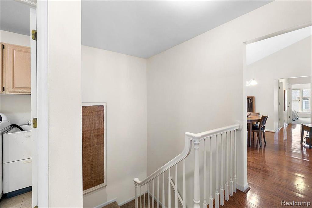 5853 Dawn Ridge Drive, Troy, MI 48098 — Photo 40