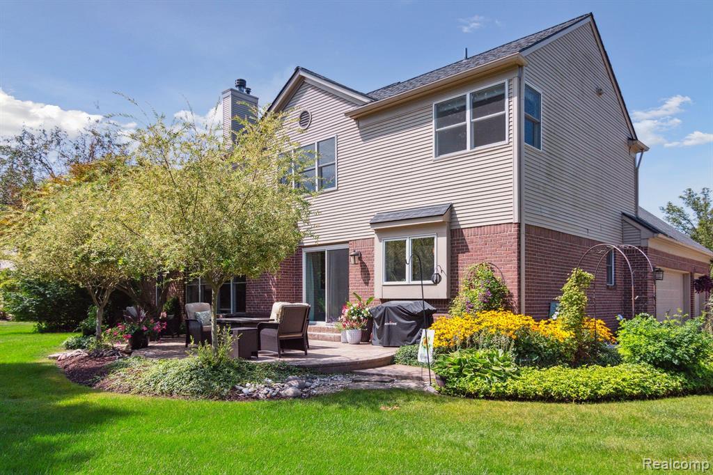 387 TORRINGTON Drive W, Canton, MI 48188 — Photo 52