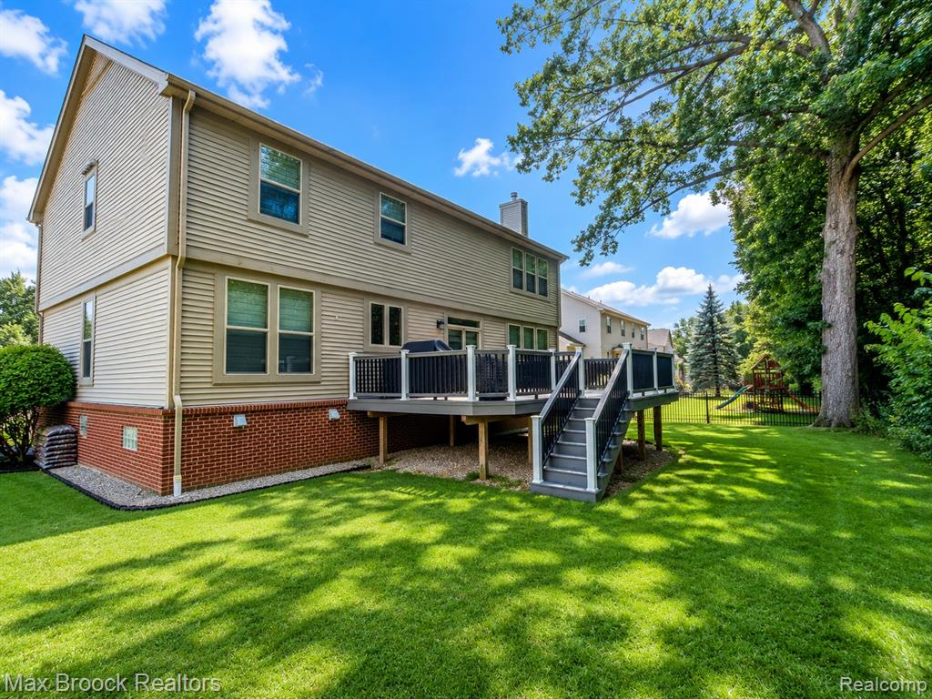 3238 Terra Court, Wixom, MI 48393 — Photo 2