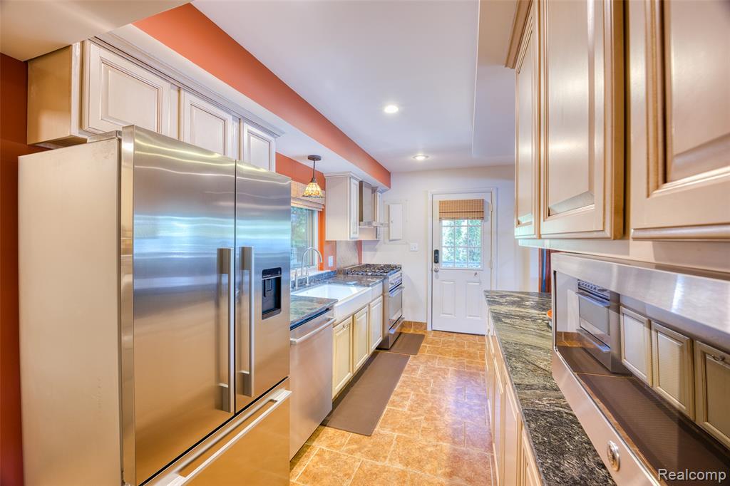 5940 Silver Birch Road, Ortonville, MI 48462 — Photo 5