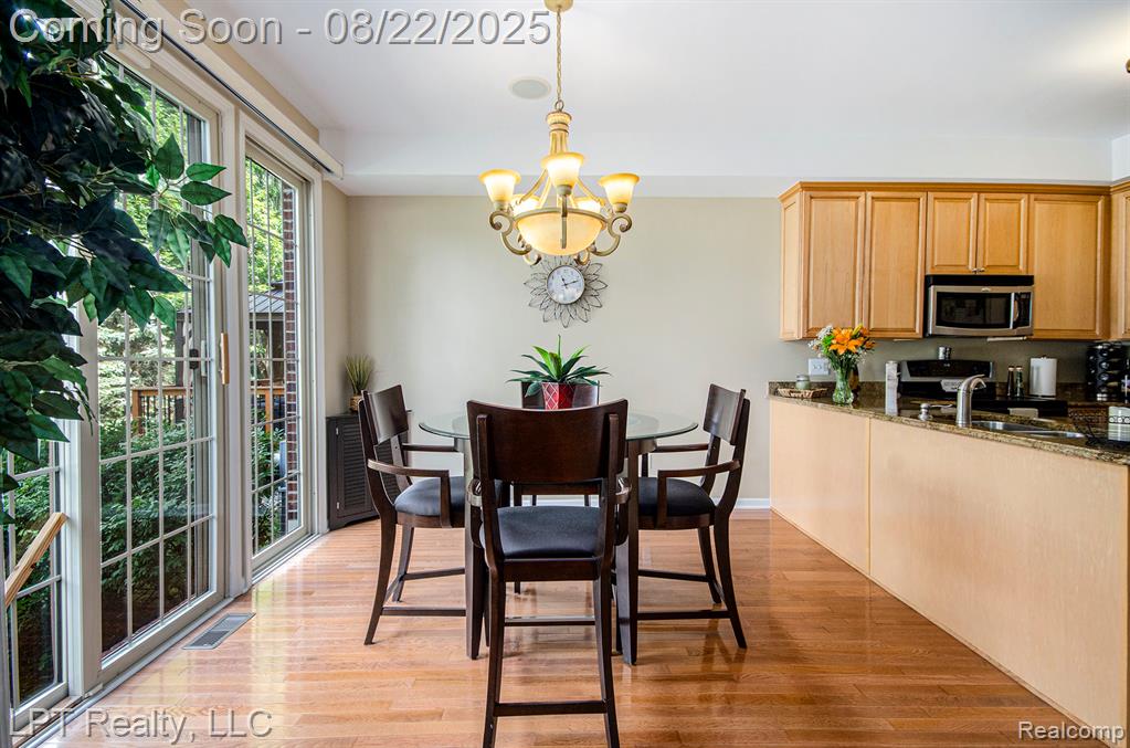 53043 CELTIC Drive, Shelby Twp, MI 48315 — Photo 13