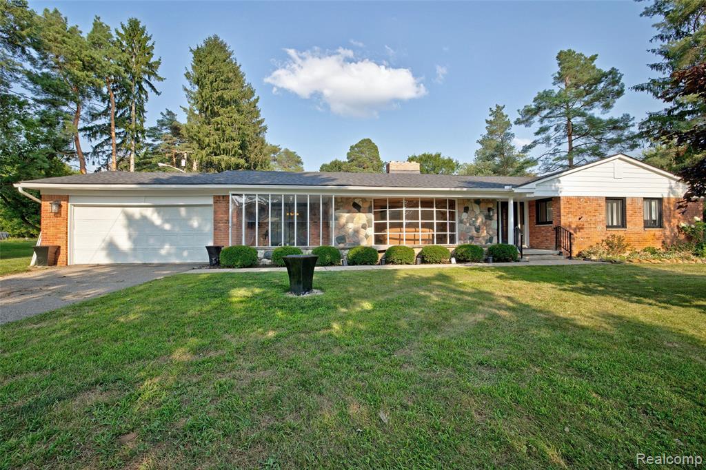 300 Sherman Court, Ortonville, MI 48462 — Photo 4
