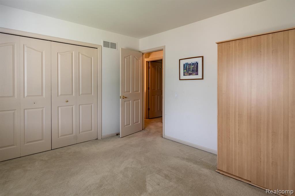 45536 MORNINGSIDE Road, Canton, MI 48187 — Photo 24