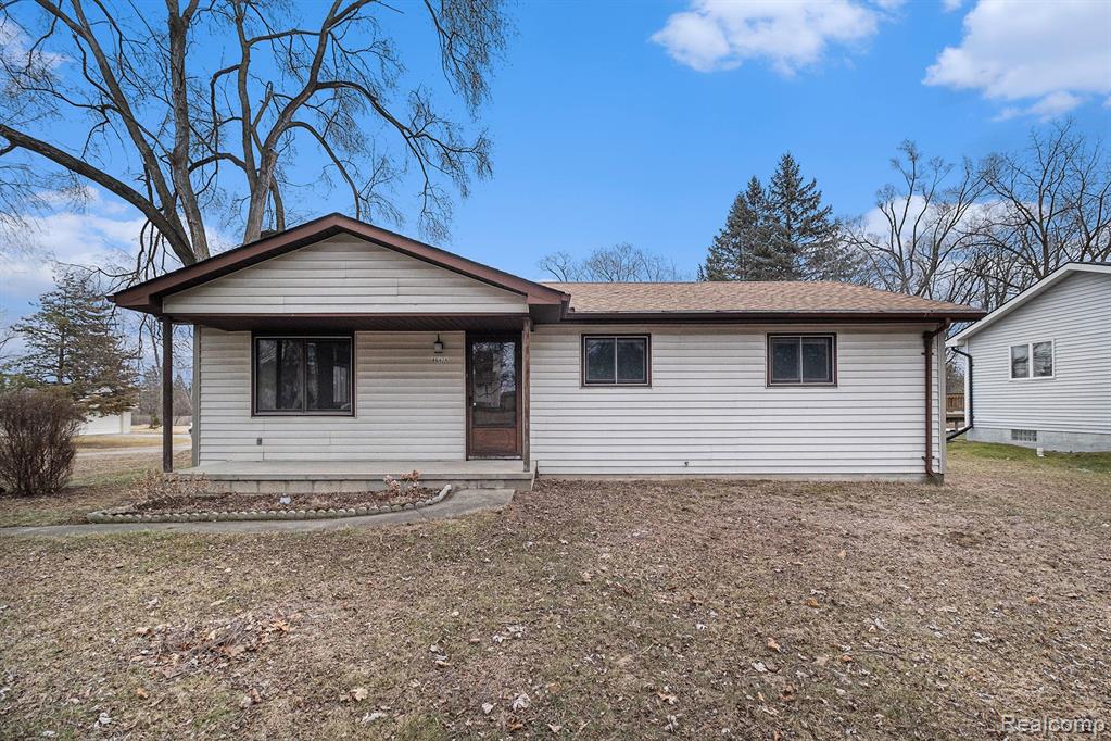 46474 VINEYARD Avenue, Shelby Twp, MI 48317 — Photo 2