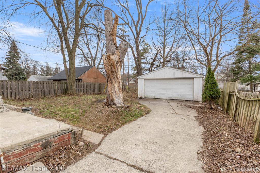 23245 Annapolis Street, Dearborn Heights, MI 48125 — Photo 23