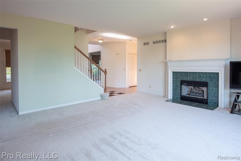 4233 Holly Lane, Rochester, MI 48306 — Photo 15
