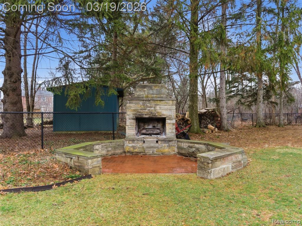 27320 Sunset Boulevard E, Lathrup Village, MI 48076 — Photo 53