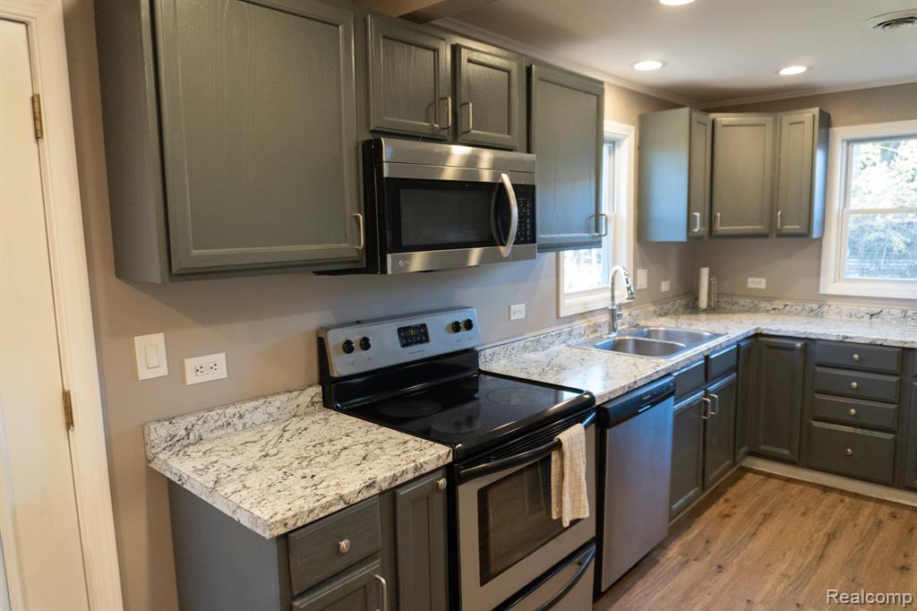400 W MAIN Street, Durand, MI 48429 — Photo 21
