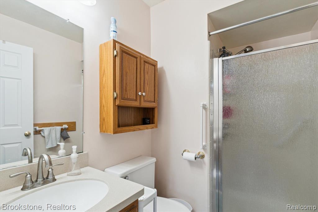 41424 AMBERCREST Drive, Sterling Heights, MI 48314 — Photo 21