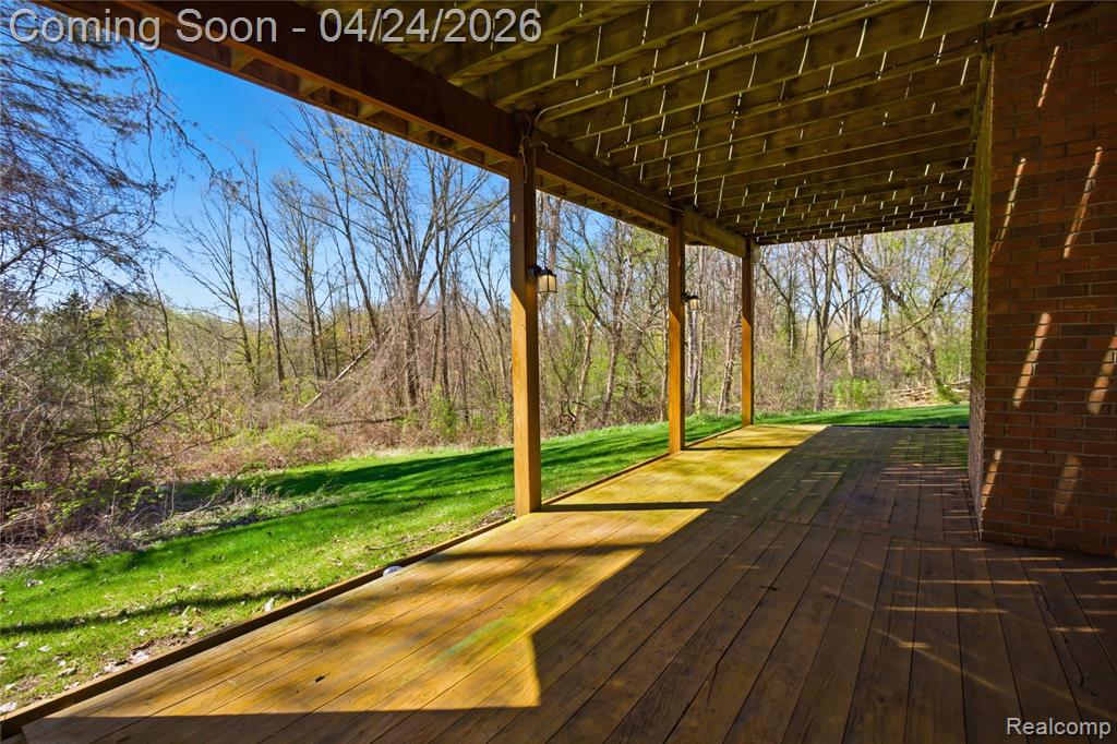 6710 Ridgeview Drive, Clarkston, MI — Photo 57