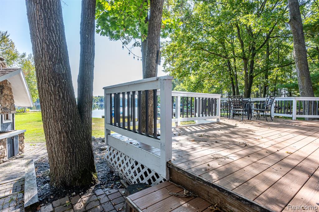 4649 Queens Way, Gladwin, MI 48624 — Photo 43