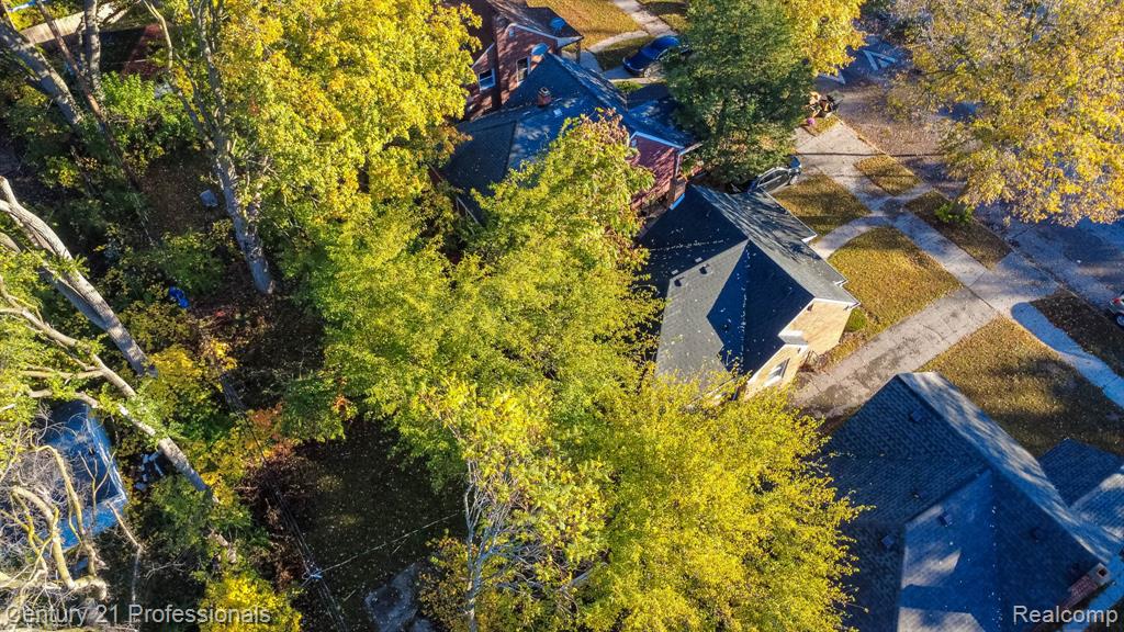 18951 Edinborough Road, Detroit, MI 48219 — Photo 44