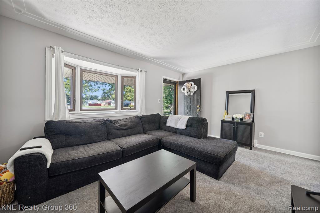 1395 BYRON Avenue, Ypsilanti, MI 48198 — Photo 10