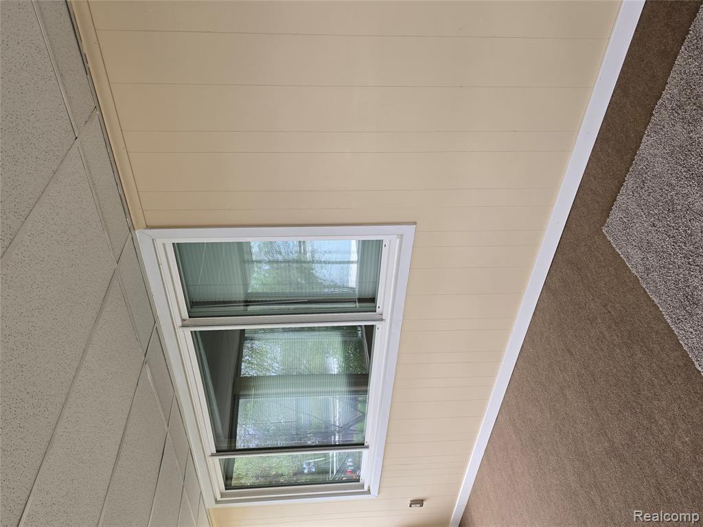 9114 Pontiac Lake Road, White Lake, MI — Photo 35