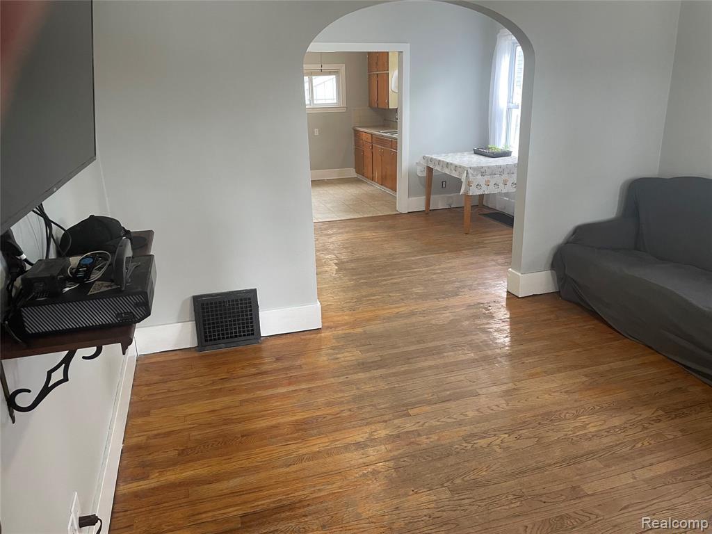 218 16th Street, Port Huron, MI 48060 — Photo 3