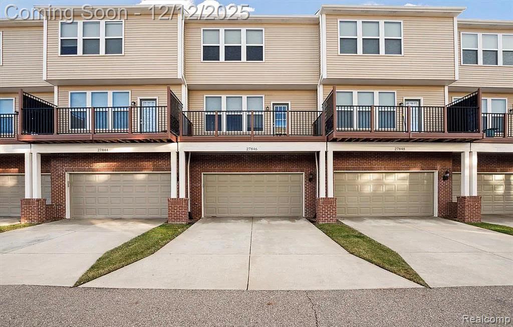 27846 Hopkins Drive, Novi, MI 48377 — Photo 3