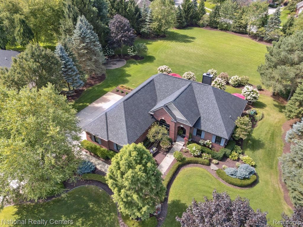 730 Berwick Court, Highland, MI — Photo 67