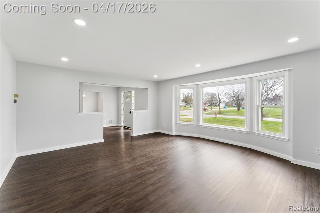 337 Bella Vista Drive, Grand Blanc, MI 48439 — Photo 4
