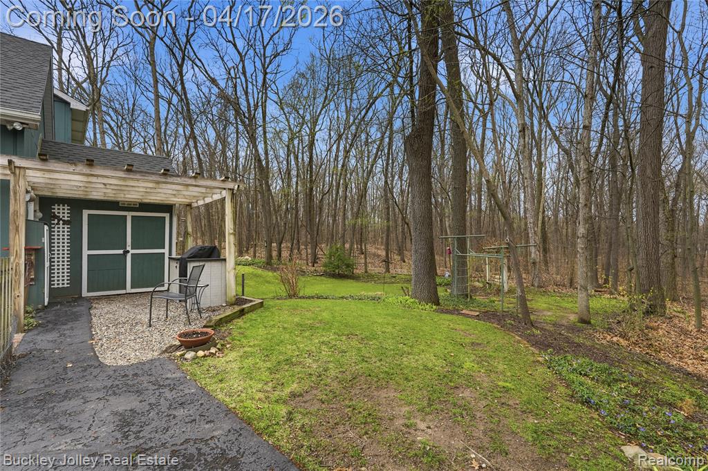 539 Bonnie Circle, Howell, MI 48843 — Photo 35