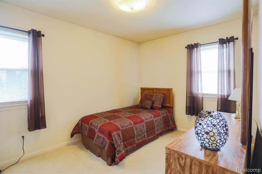 6832 Engleman, Center Line, MI 48015 — Photo 17