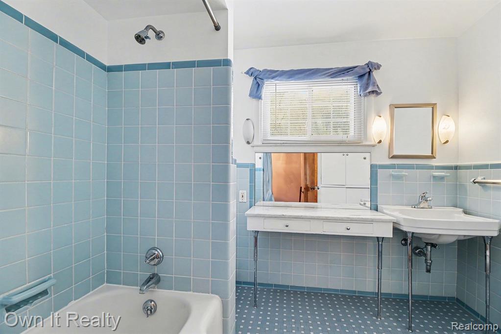 746 S Highland Street, Dearborn, MI 48124 — Photo 19